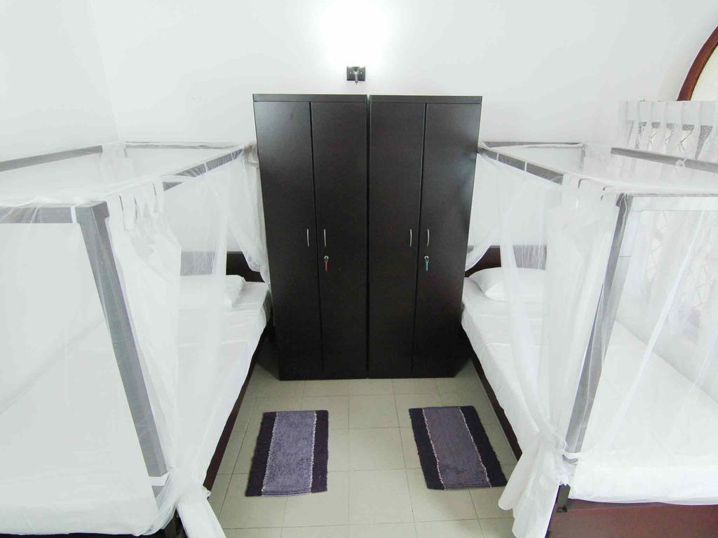 2in1 Hostel