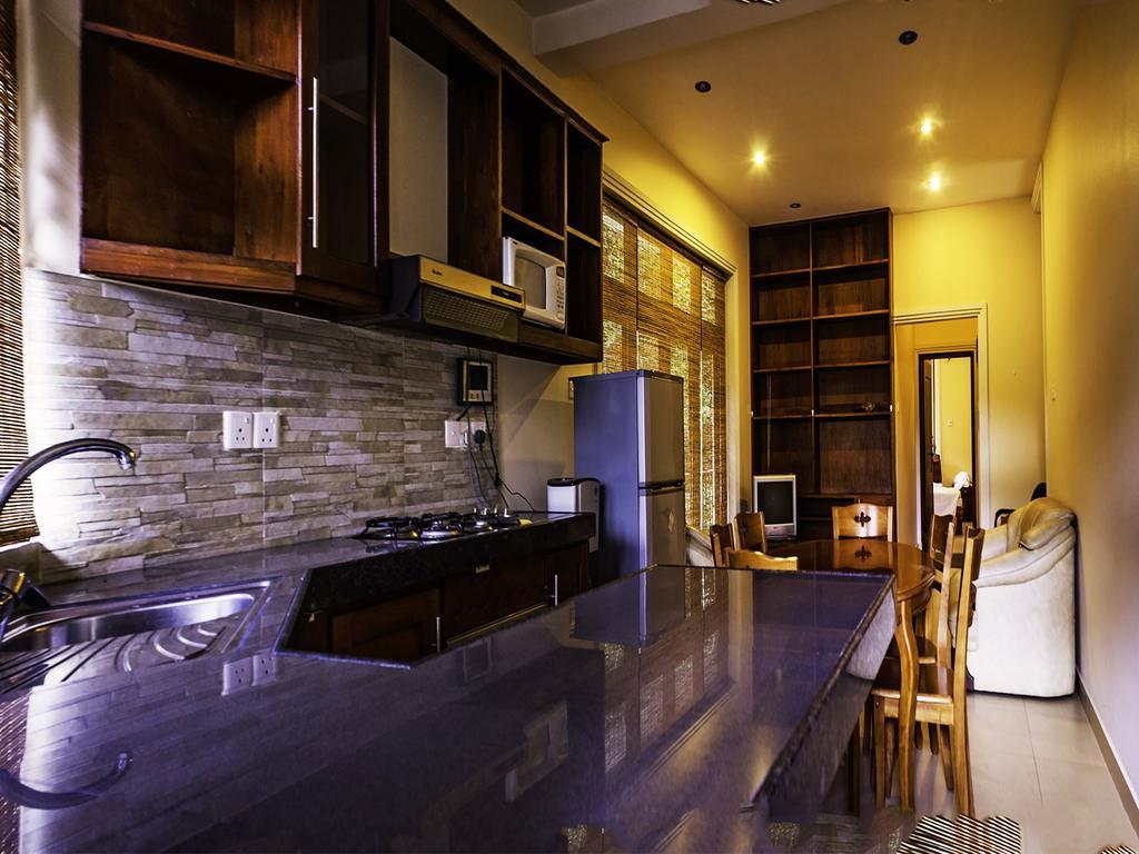 Apartment Reach *