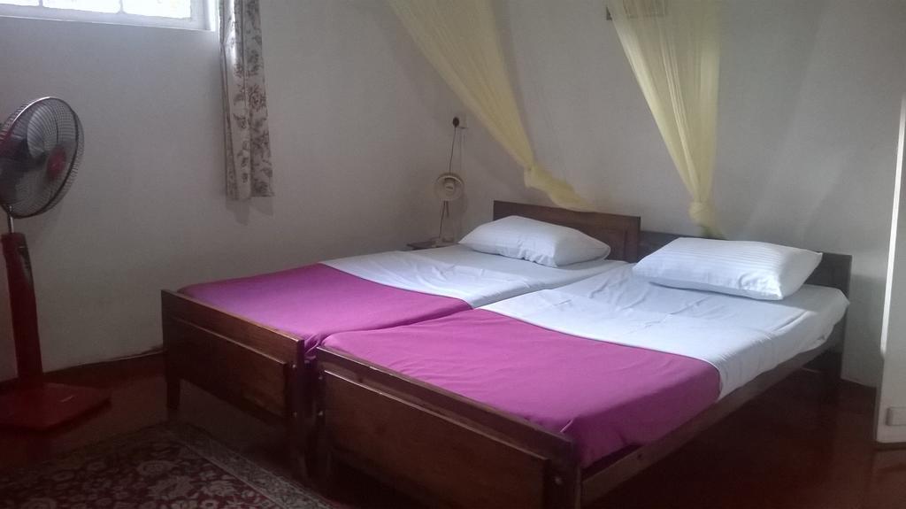 Guest house Lake Bungalow