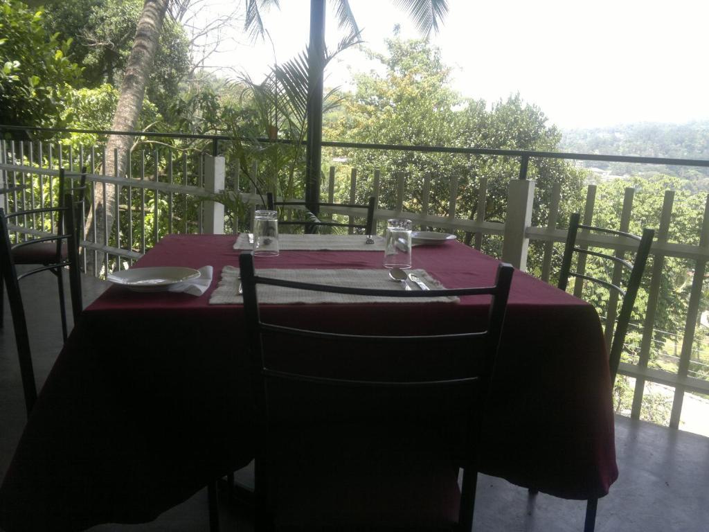 Hotel Tamarind Tree Kandy