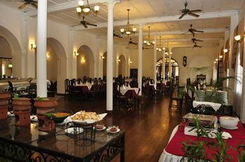Queen's 5* Kandy