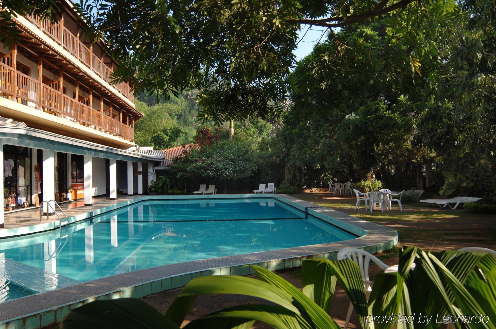 Hilltop Hotel 3*