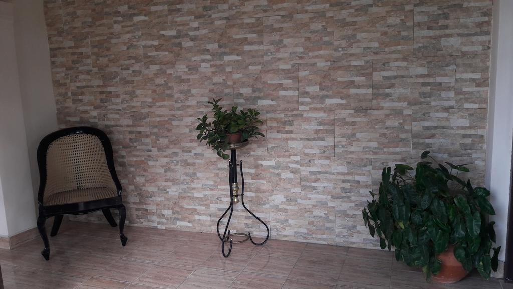Bed & Breakfast Yoho Cheliyan Kandy