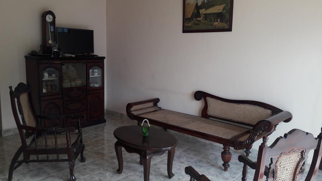 Bed & Breakfast Yoho Cheliyan 3*