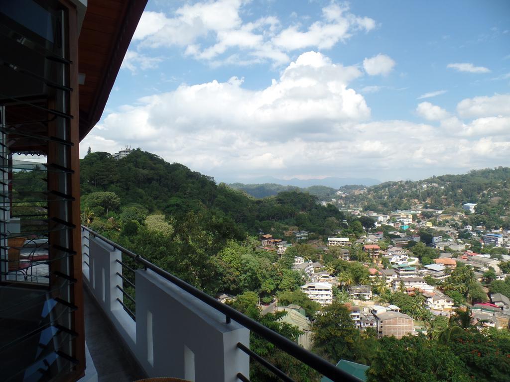 Kandyan Bluestar Hotel