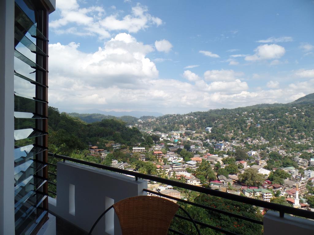 Kandyan Bluestar Hotel