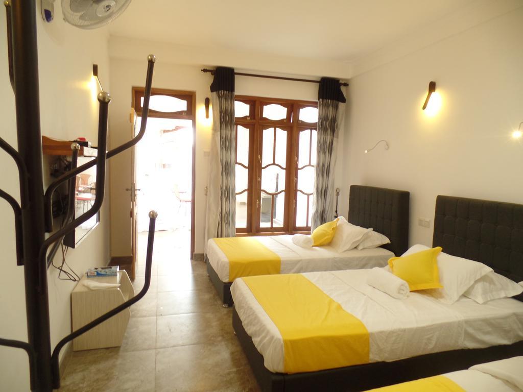 Kandyan Bluestar 2* Kandy
