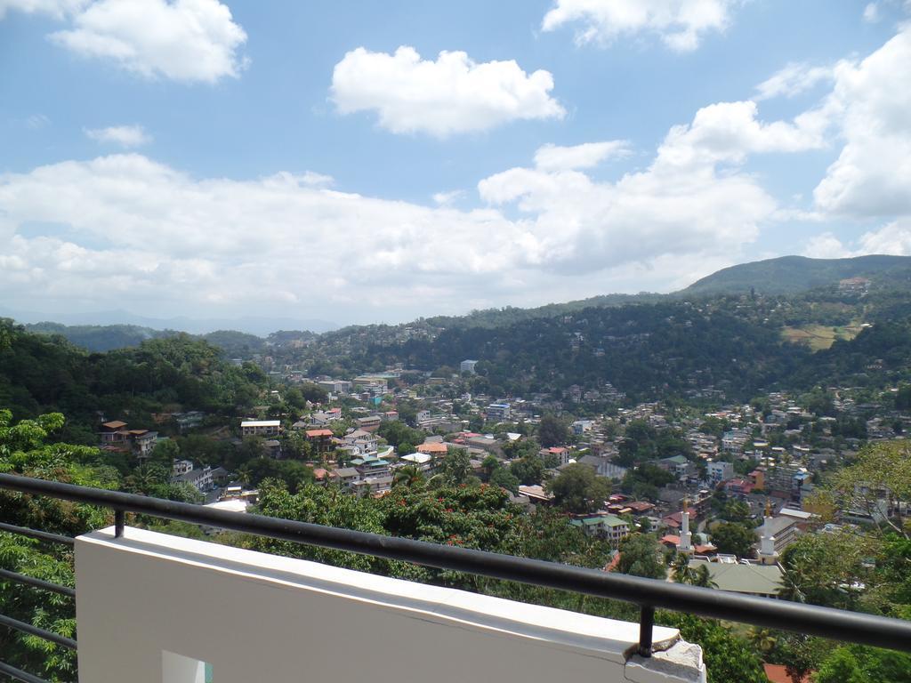 Hotel Kandyan Bluestar Kandy