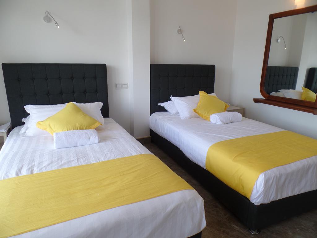 Kandyan Bluestar 2* Kandy