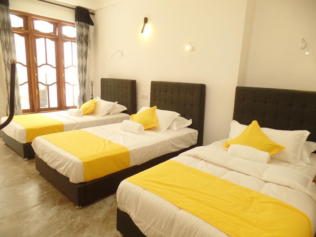Kandyan Bluestar Hotel Kandy