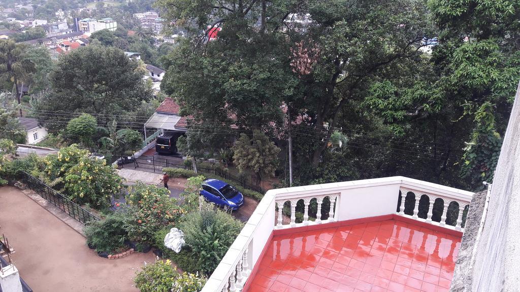 Yoho Cheliyan Bed & Breakfast 3*