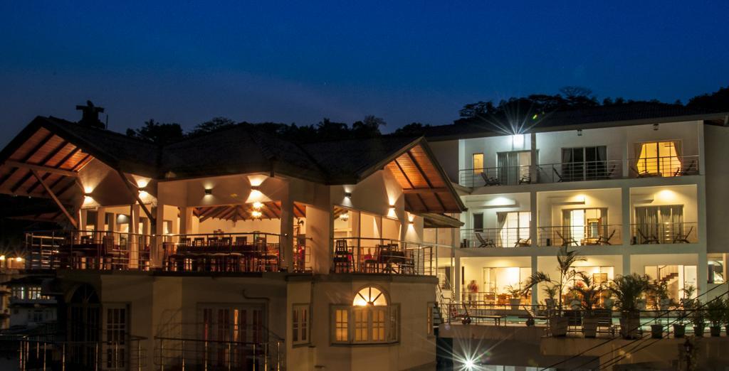 Hotel Senani 4*