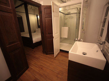 The Secret 3* Kandy