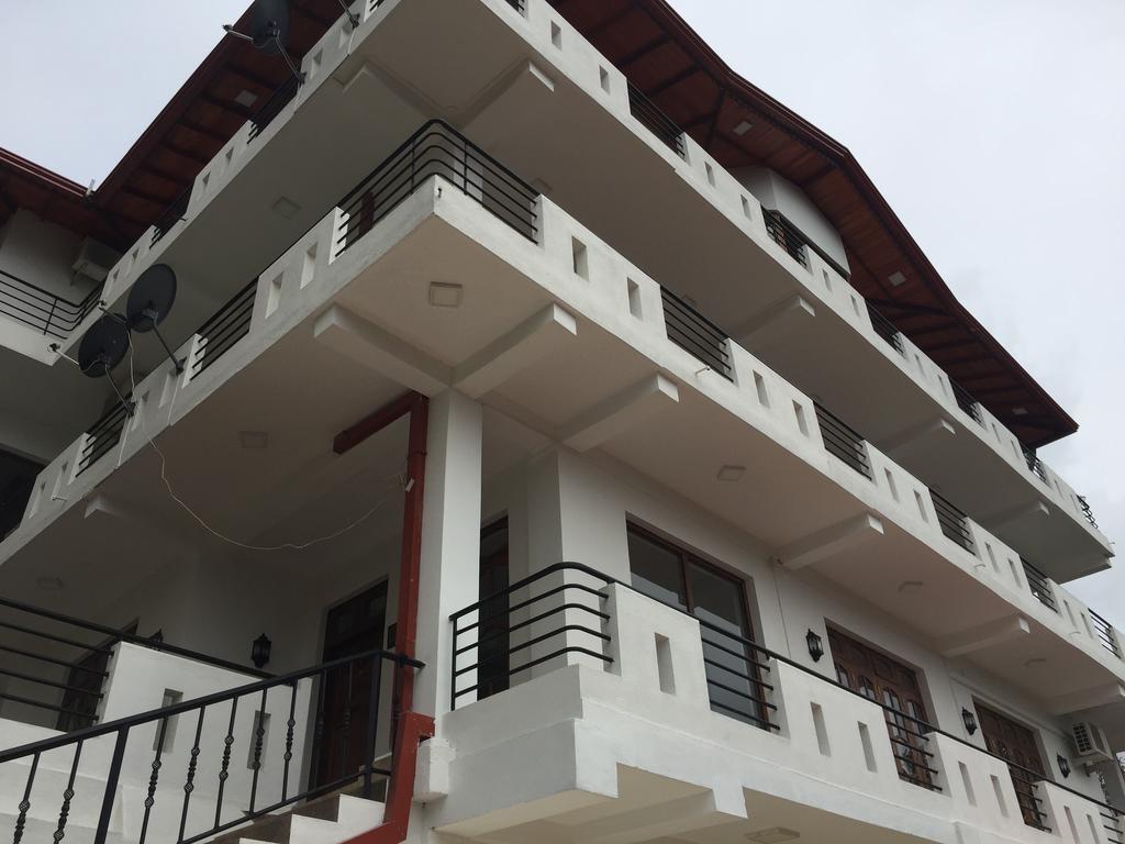 Kandyan Bluestar Hotel