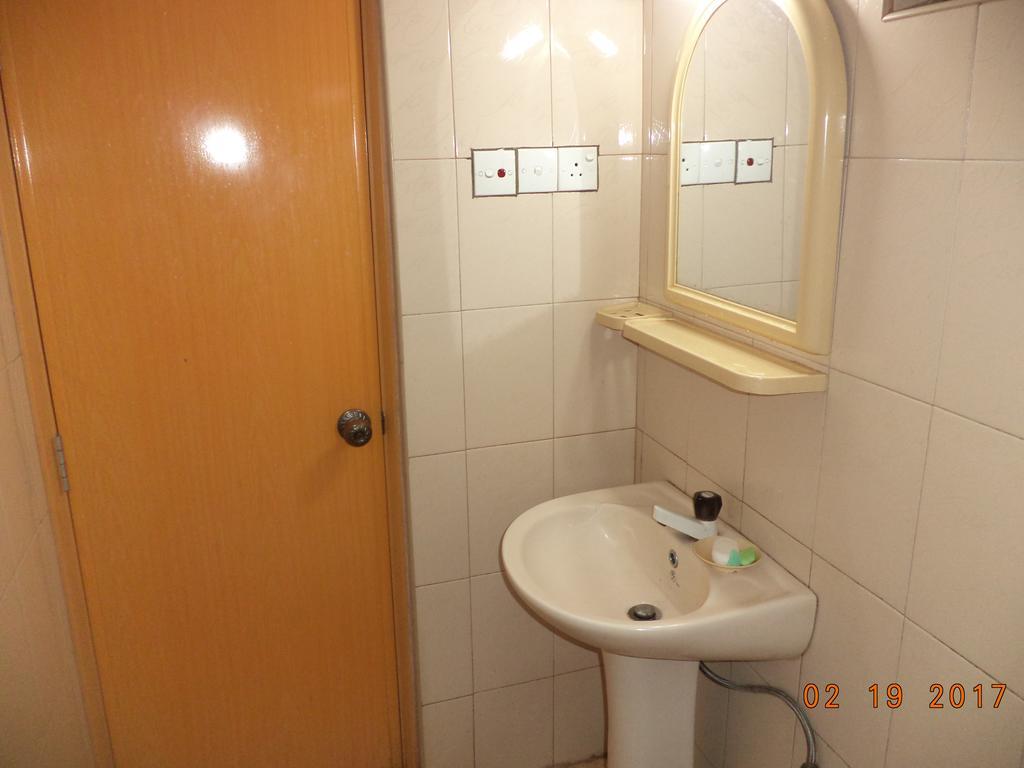 Raja174 Homestay *