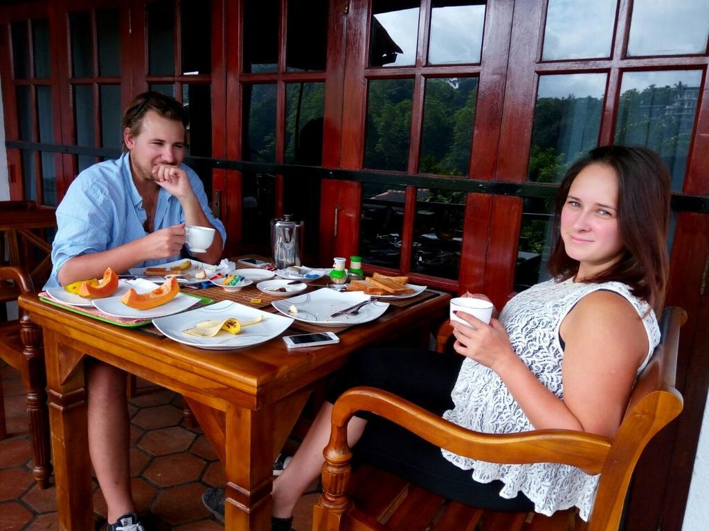 Bed & Breakfast Kandyan Hideout