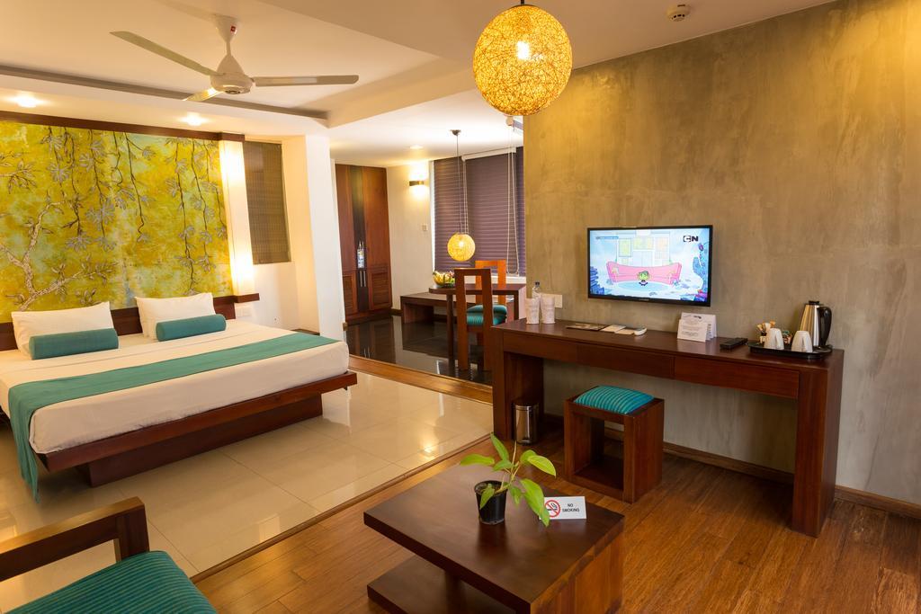 Hotel Topaz 4*