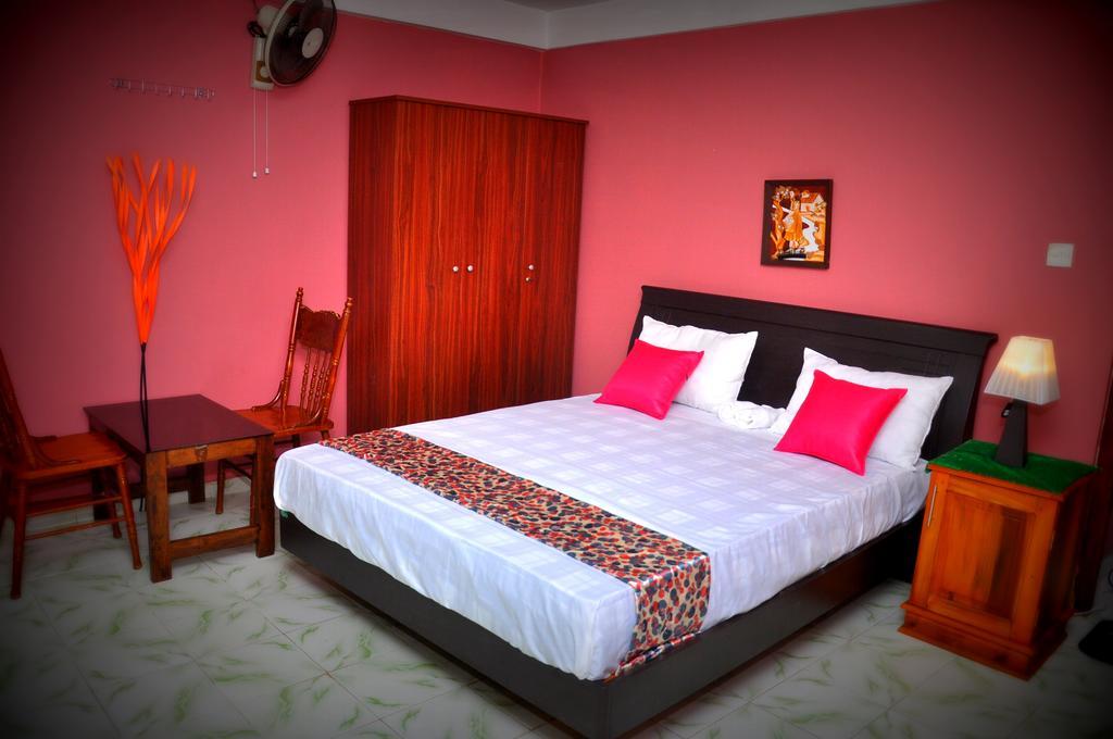 Apartment Jaya Tomodachi *