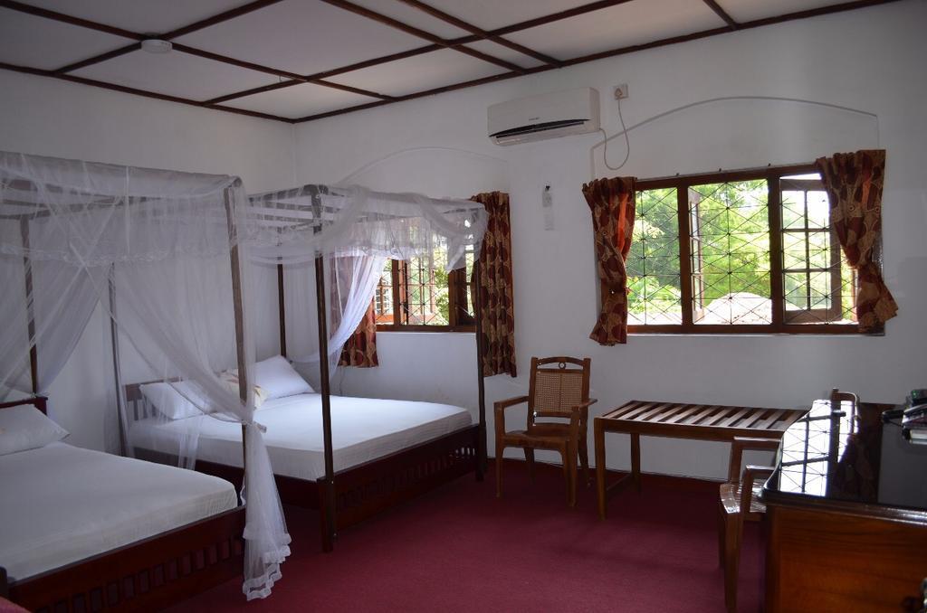 Kevins Vista Lago Guest house