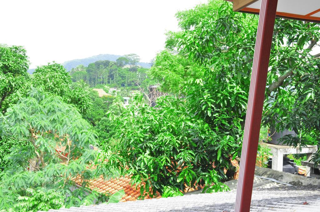 Homestay Ajanthas' *