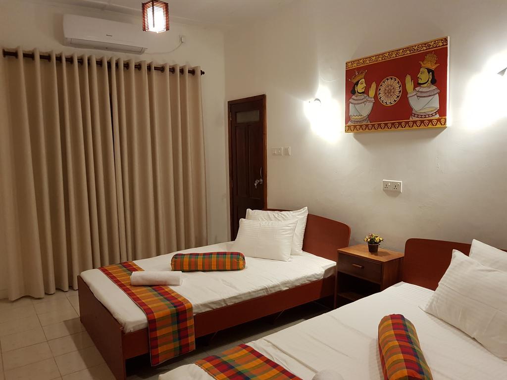 Knight's Heaven Homestay *