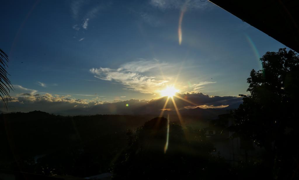 Romance Hills Hotel 3*