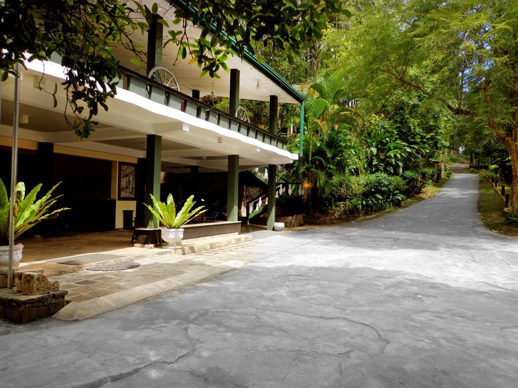 Brookside By Earl's 3* Kandy