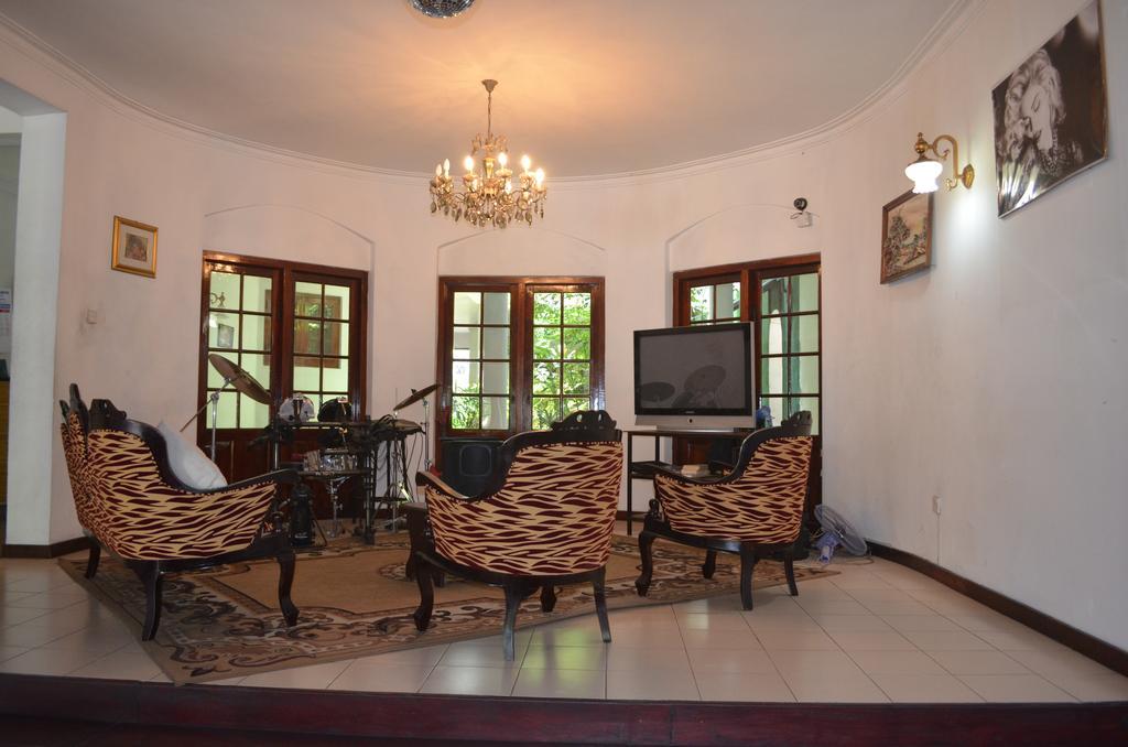 Kevins Vista Lago Guest house