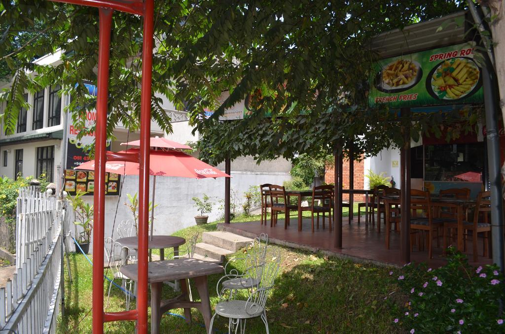 Kevins Vista Lago Guest house *