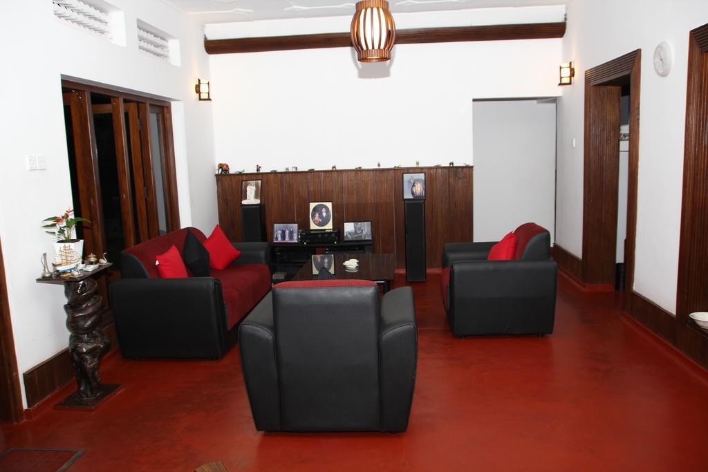 Mahaweli Shades Kandy