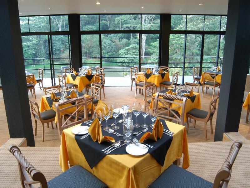 Hunas Falls Resort