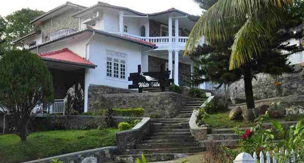 Hotel Oyo 386 White Tourist Guest