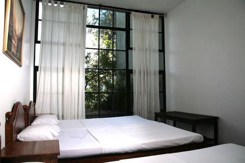 Dream Hanthana Bed & Breakfast 2*