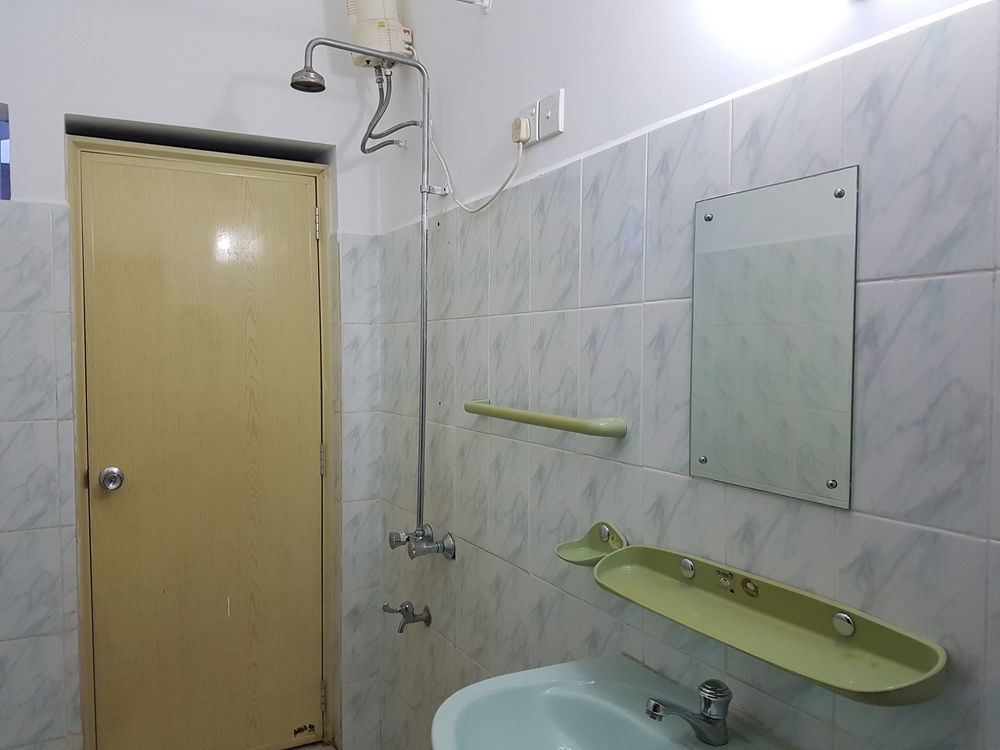 107 Hostel *