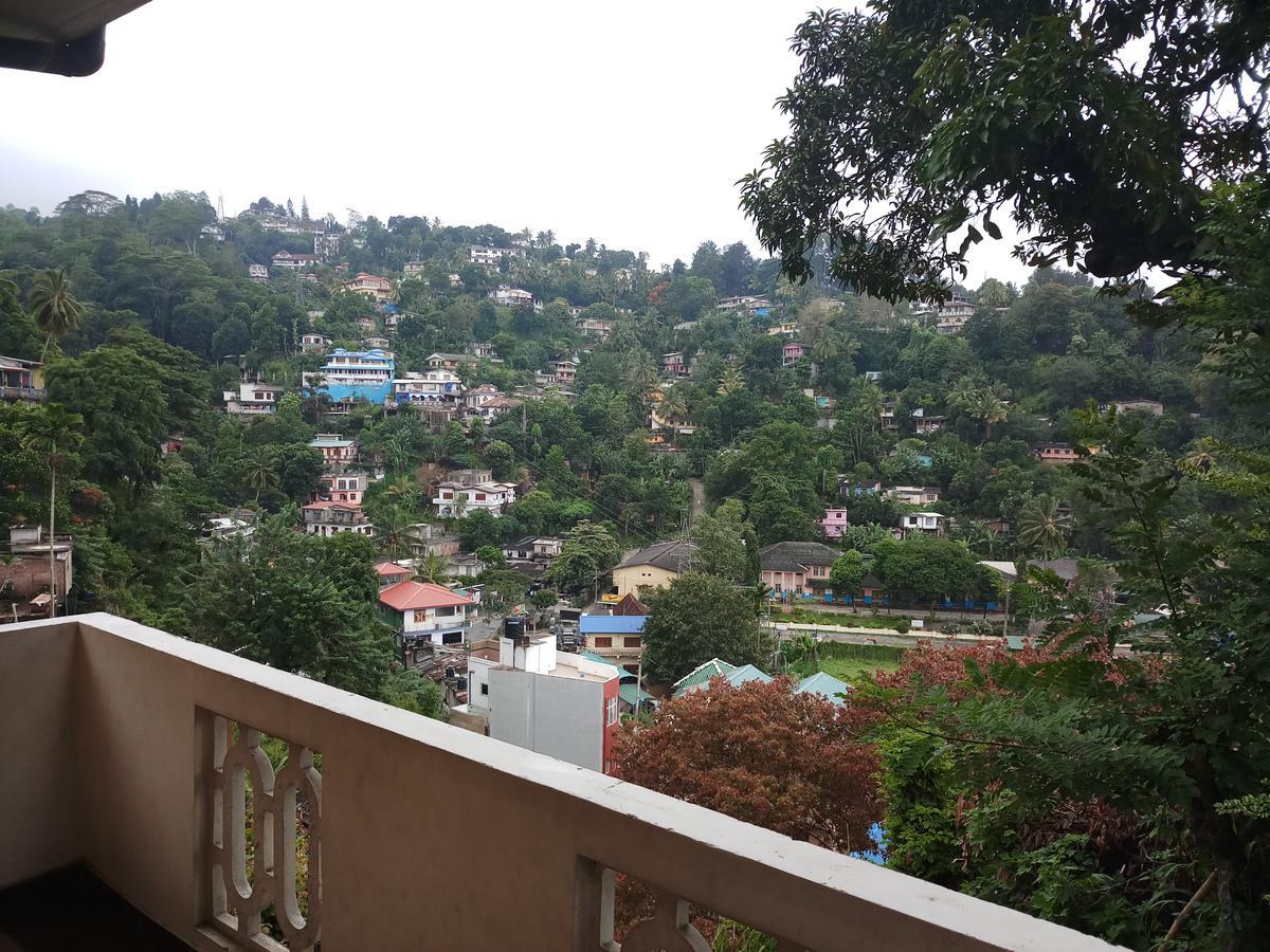 Staykandy Resort