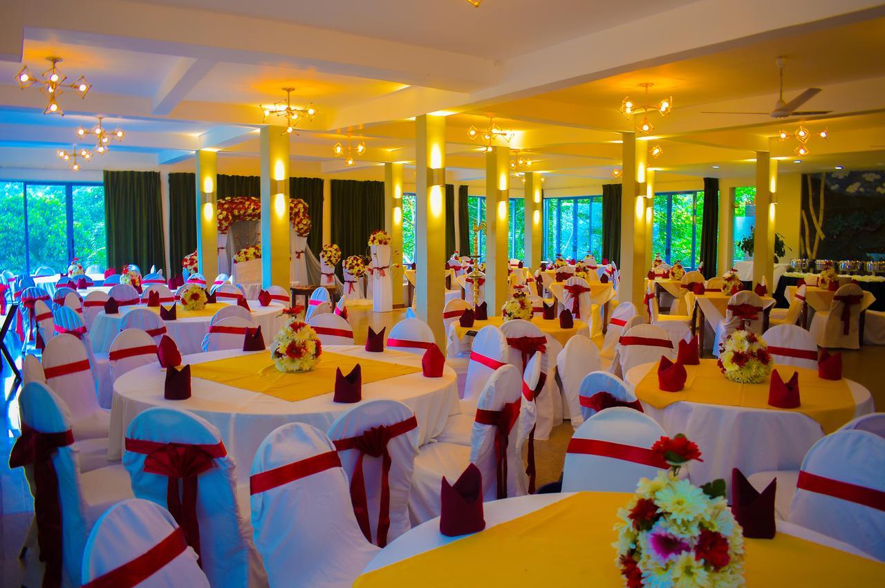 Resort Brookside By Earl's 3*