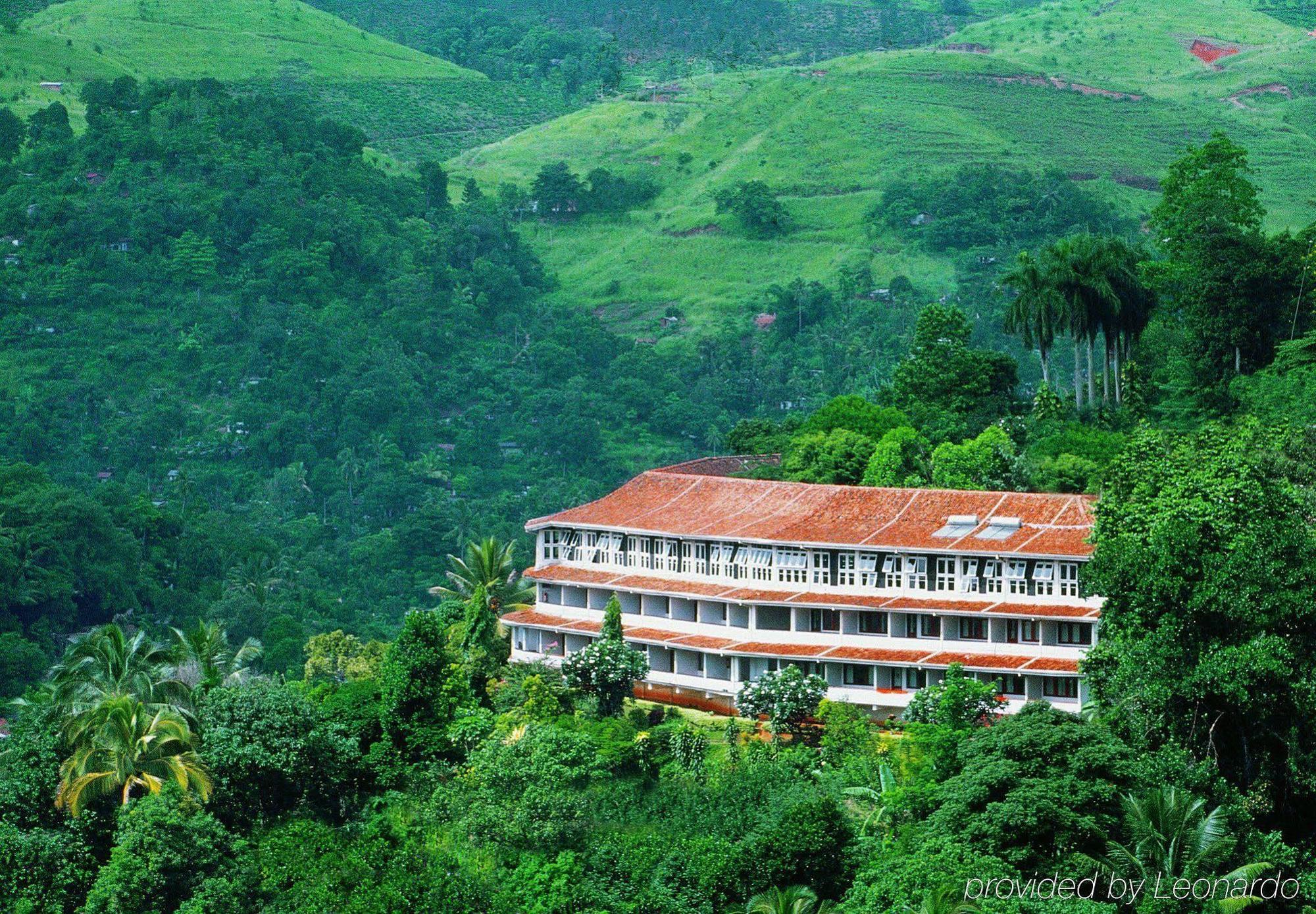 Hilltop 3*