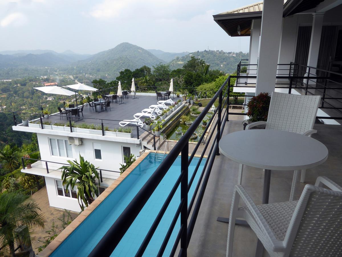 390 Vista Bed & Breakfast *