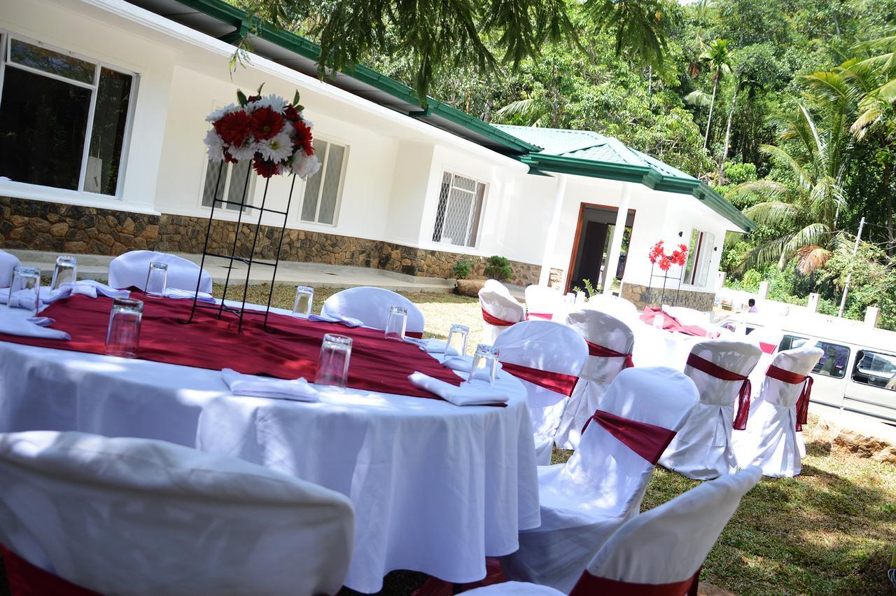 Hotel Jasmine Garden