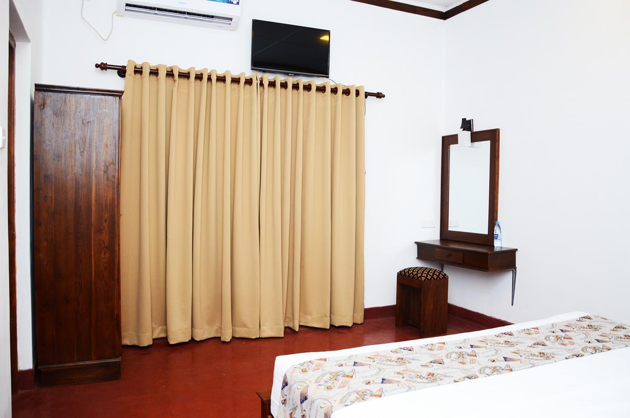 Jasmine Garden Hotel 3*