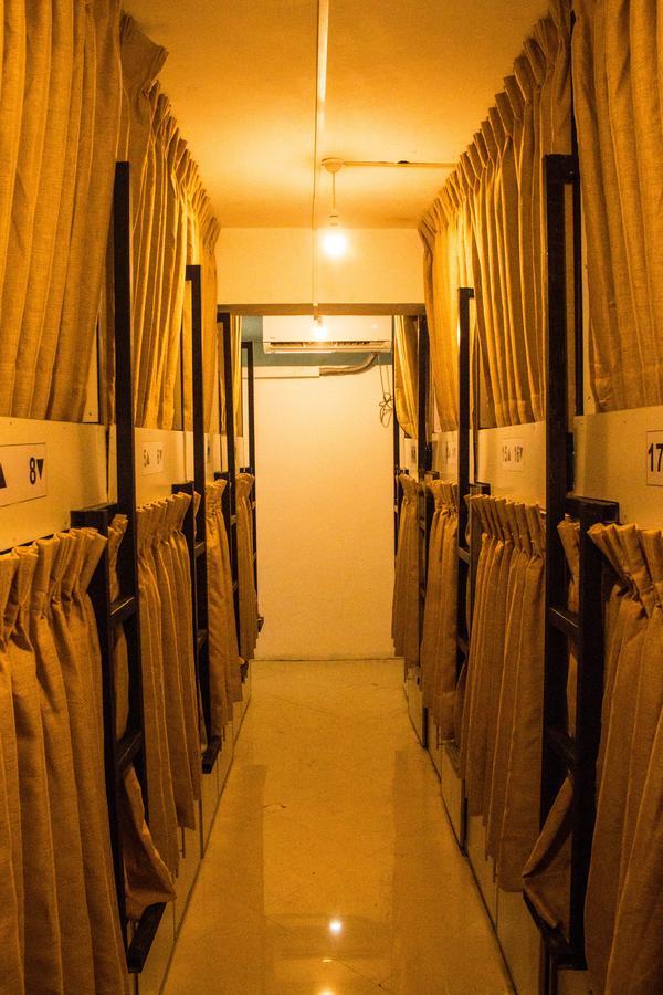Capsule hotel Bunk Planet *