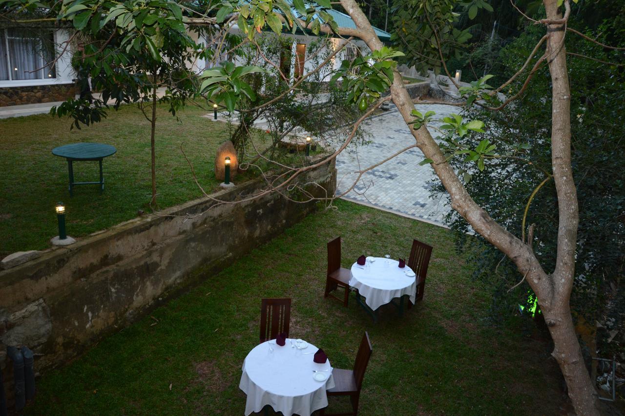 Hotel Jasmine Garden