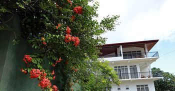 Hotel Oyo 555 Dasuni