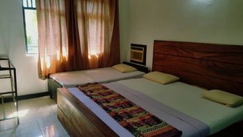 Hotel Oyo 479 Water Front