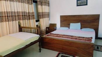 Oyo 479 Water Front 3*