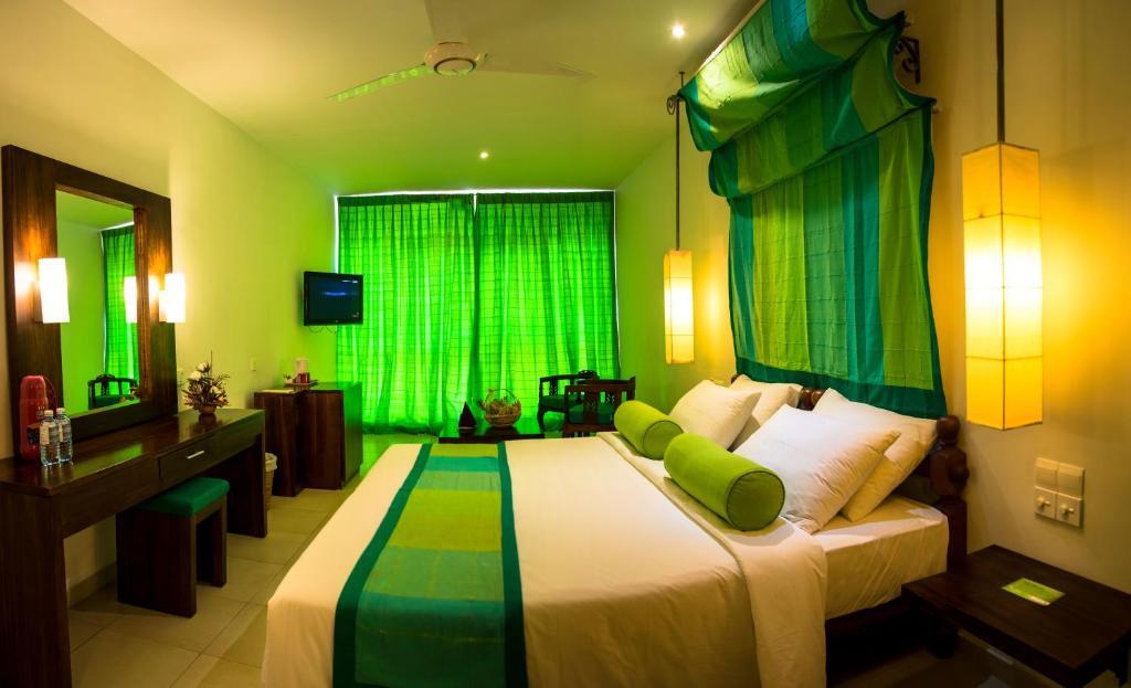 Hilltop 3*