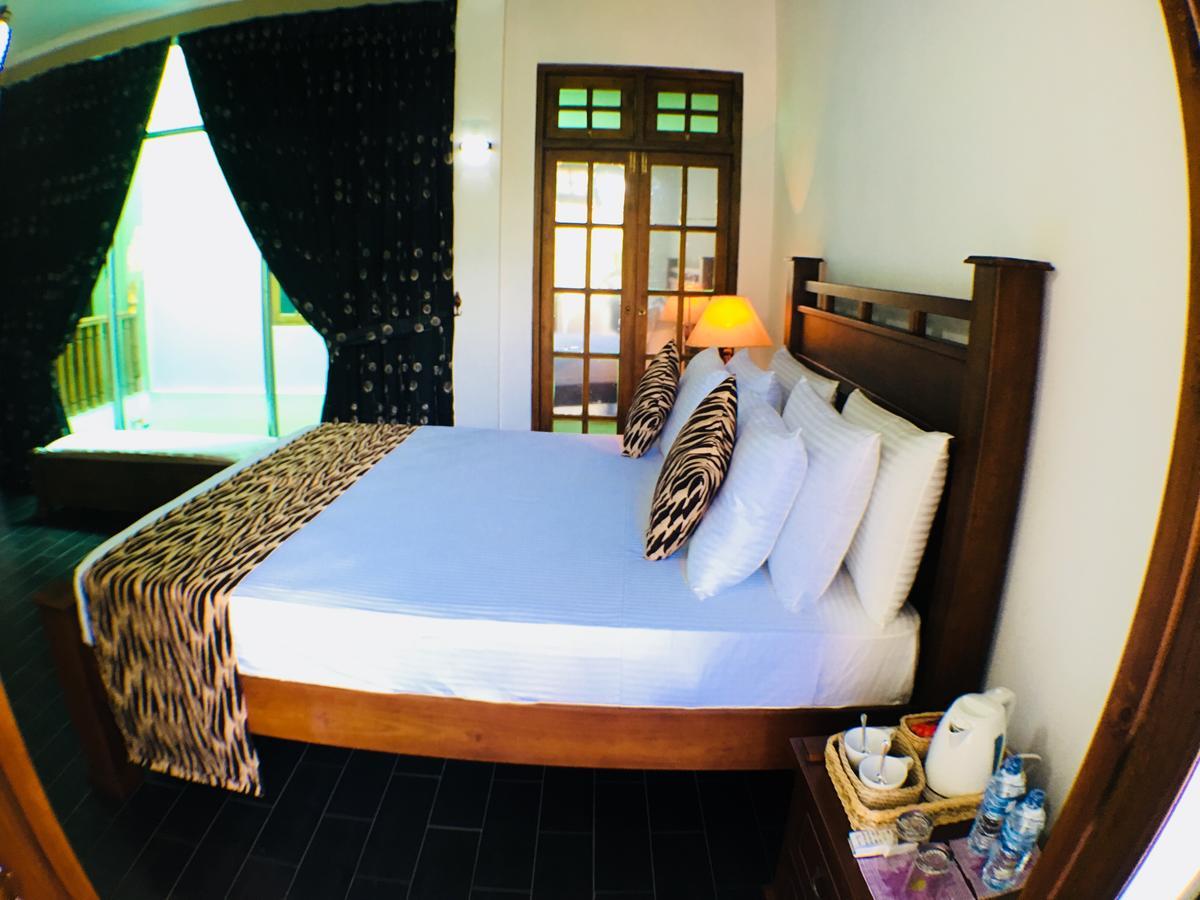 Familia Hotel 4*