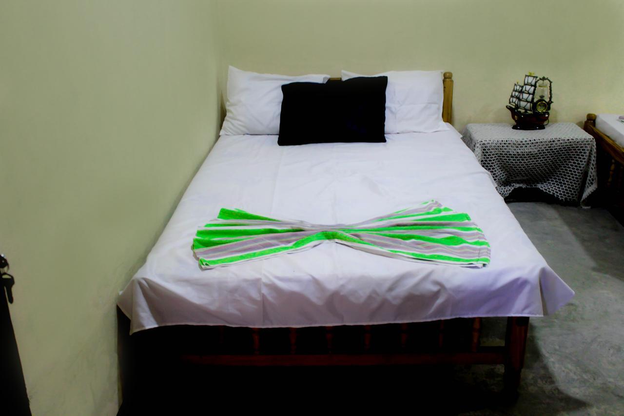 J Hostel Kandy