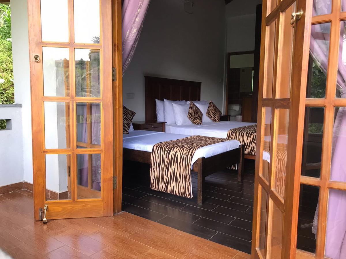 Familia Hotel 4*