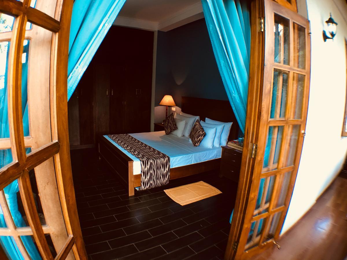 Familia Hotel 4*